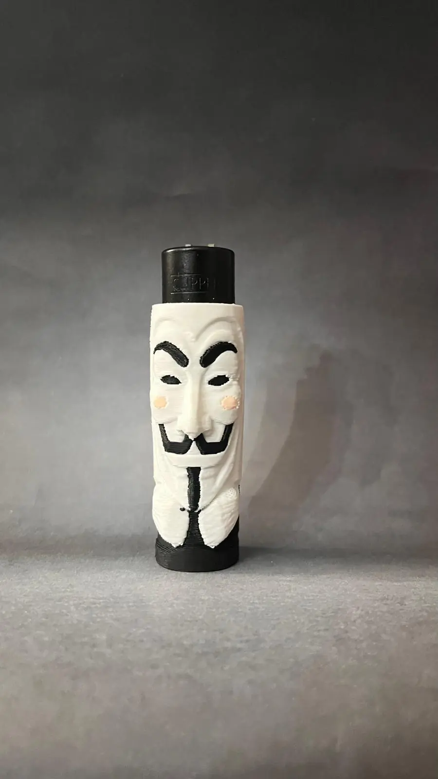 Anonim Maske Clipper Çakmak – Dark Legends Koleksiyonu